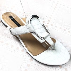 RACHEL ZOE Graden thong sandals 6.5 croc embossed white slip on shoes